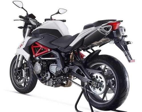 国产长途摩托车街车视频,驰骋街头，尽享速度与激情