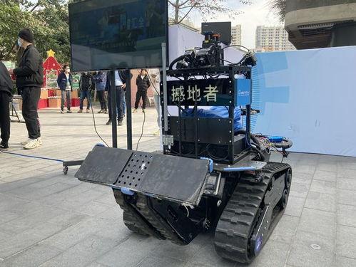 国产机器人攀爬视频,攀爬挑战视频背后的科技力量